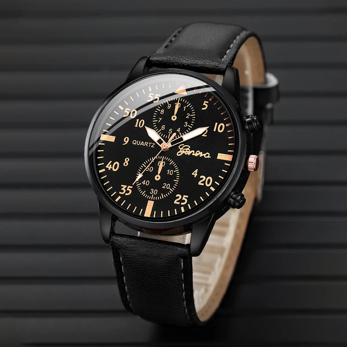 Lot de 4 montres bracelet en cuir pour hommes, à quartz analogique, avec bracelets tressés (sans boîte)