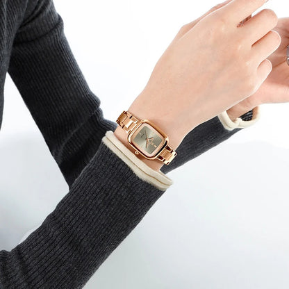 Montre-bracelet NAVIFORCE NF5075 décontractée pour femme avec bracelet en acier inoxydable résistant