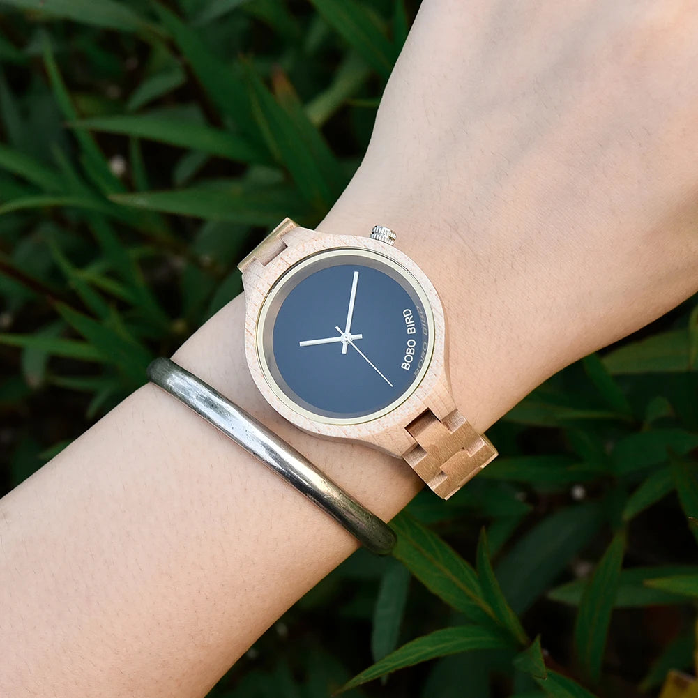 Montres en bois BOBO BIRD pour femmes Montre en bois gravée légère naturelle Montre-bracelet à quartz simple pour femme Cadeau personnalisé pour elle