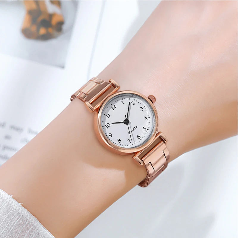 Montre Femme Mode Petit Cadran Arabe Bracelet en Acier Montre à Quartz pour Dames