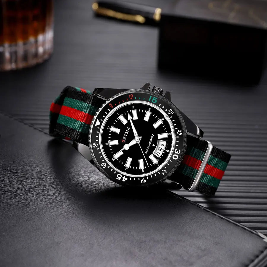 Nouvelle montre de calendrier à bracelet en nylon pour homme, luxueuse et simple montre à quartz de nuit pour hommes et femmes d'affaires