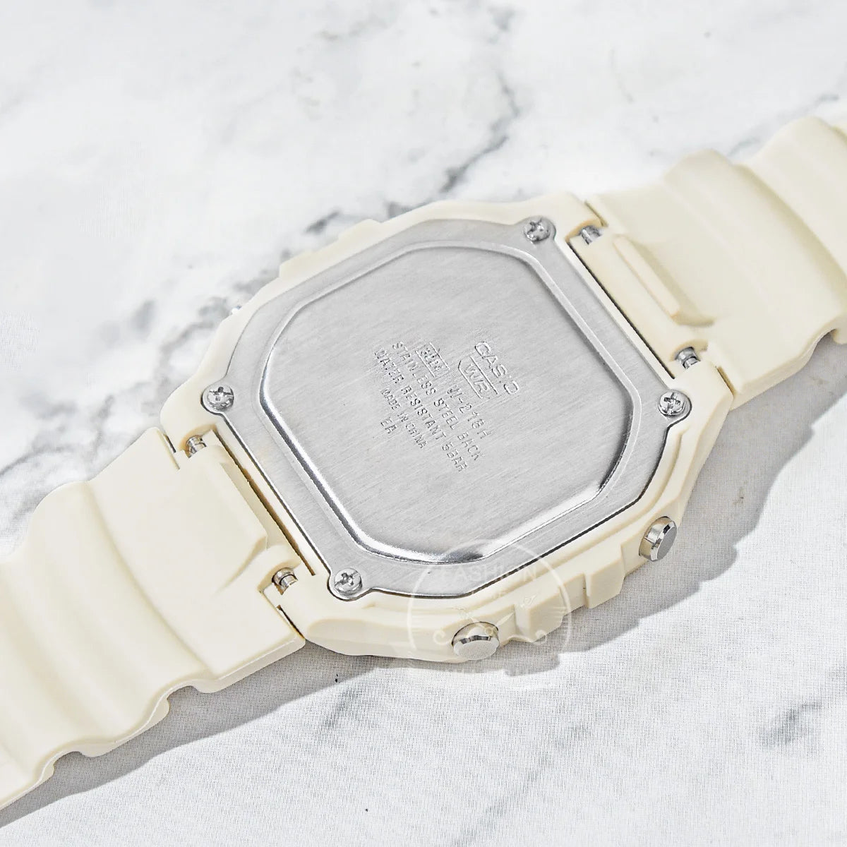 Casio W-218HC-8A digital watch with alarm, stopwatch and LED backlight