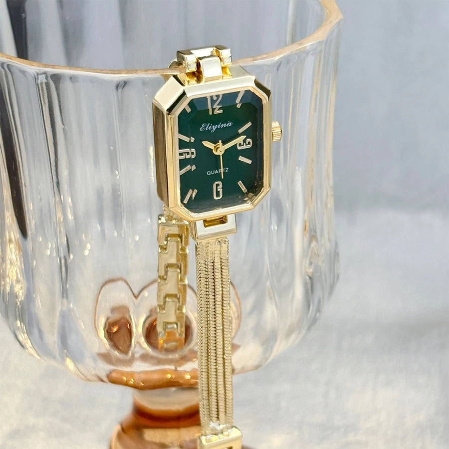 ChronoState Gold Tassel – Montre-bracelet rectangulaire pour femme | Montre-bracelet élégante à chaîne