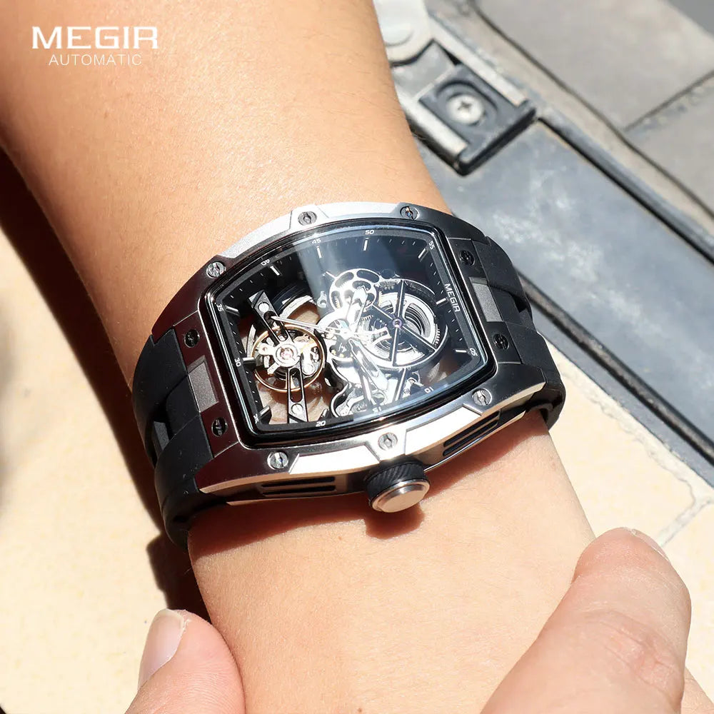 Montre-bracelet MEGIR pour hommes, mode, noire, étanche, mécanique automatique, avec aiguilles lumineuses, bracelet en silicone, cadran tonneau 2242