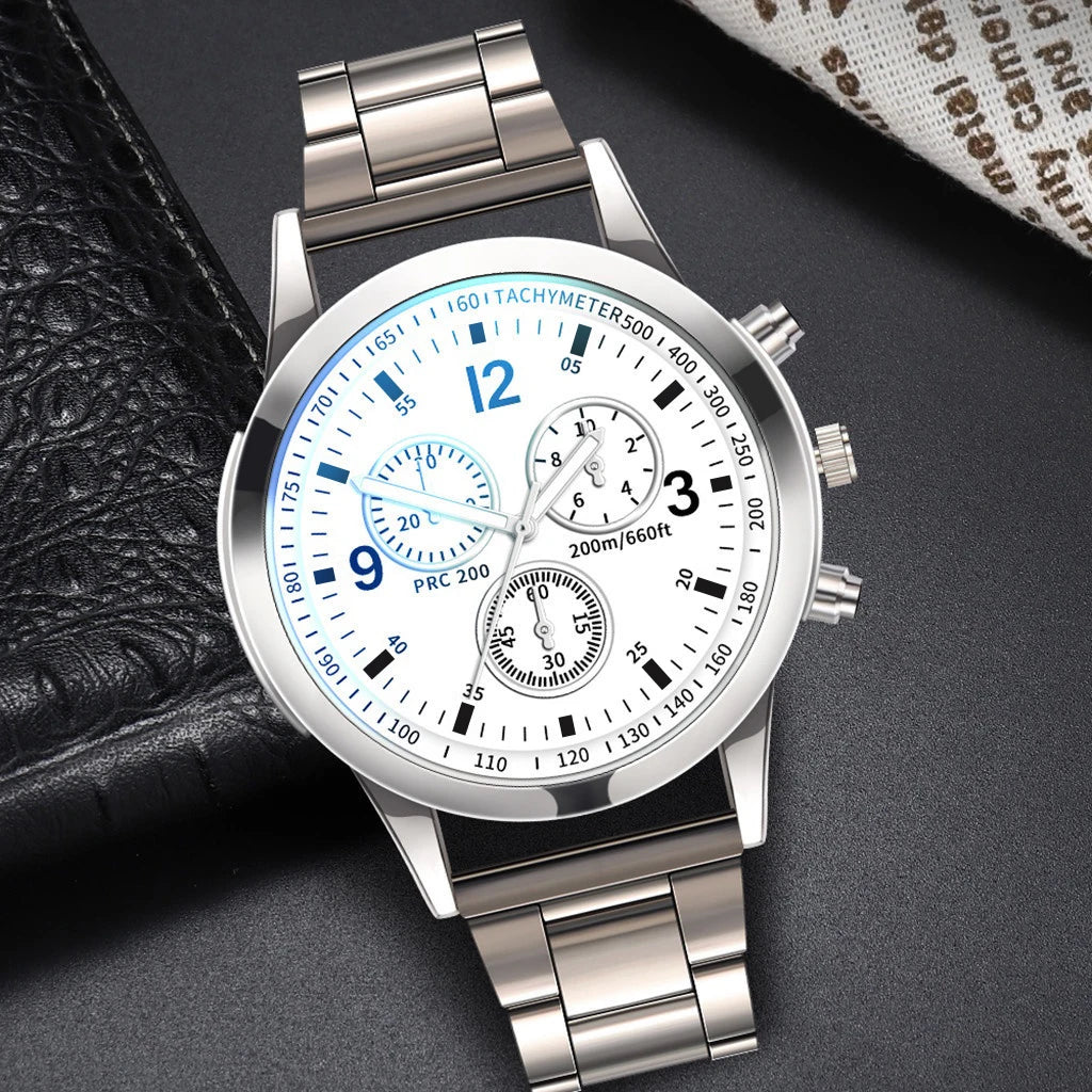 Men's quartz watch with stainless steel bracelet and matching accessory