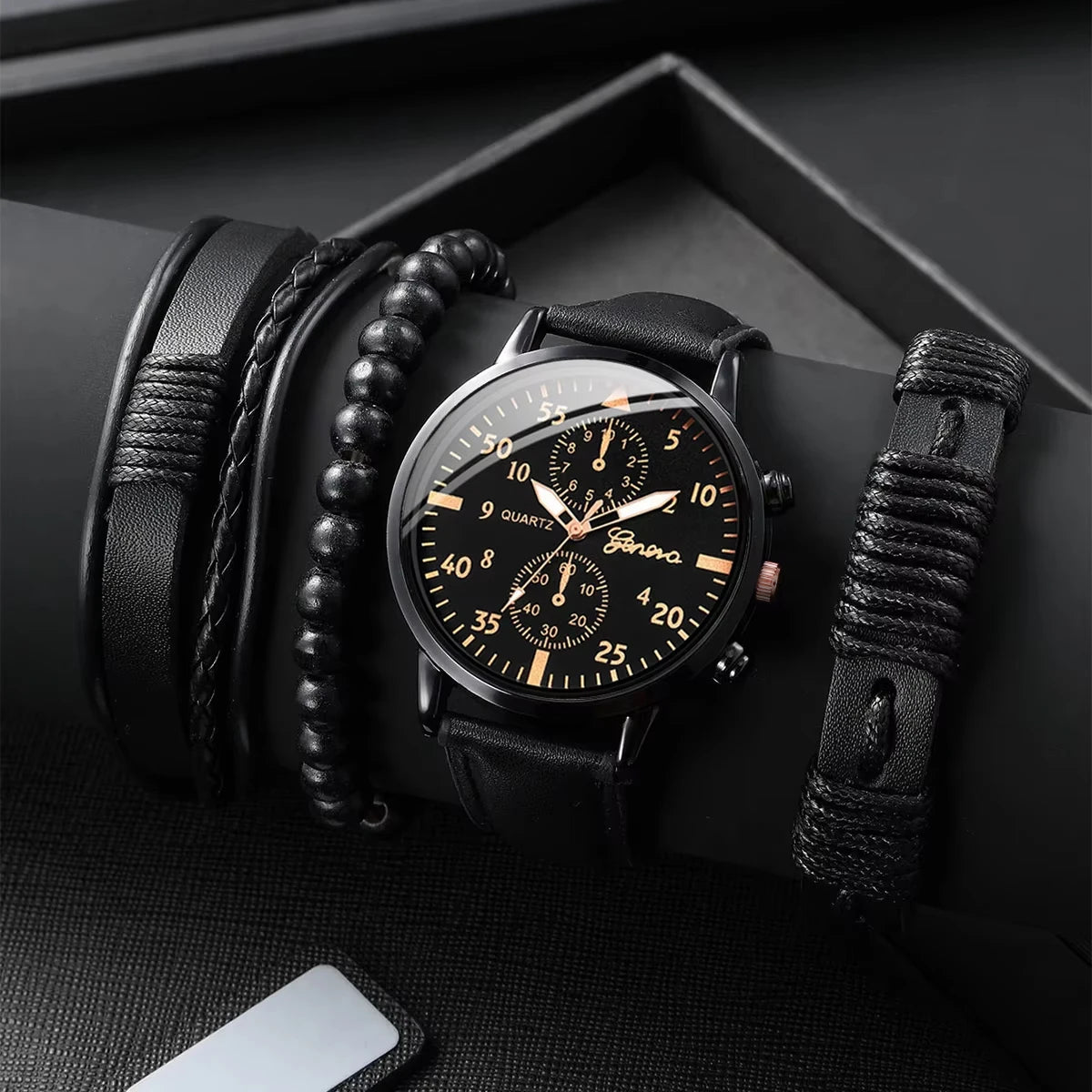 Lot de 4 montres bracelet en cuir pour hommes, à quartz analogique, avec bracelets tressés (sans boîte)