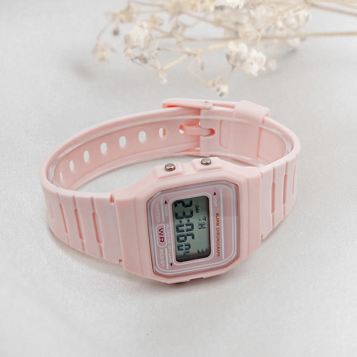 Montre électronique numérique à LED pour femmes, en vogue, montre de sport multifonctionnelle d'extérieur simple et décontractée pour hommes et femmes Reloj