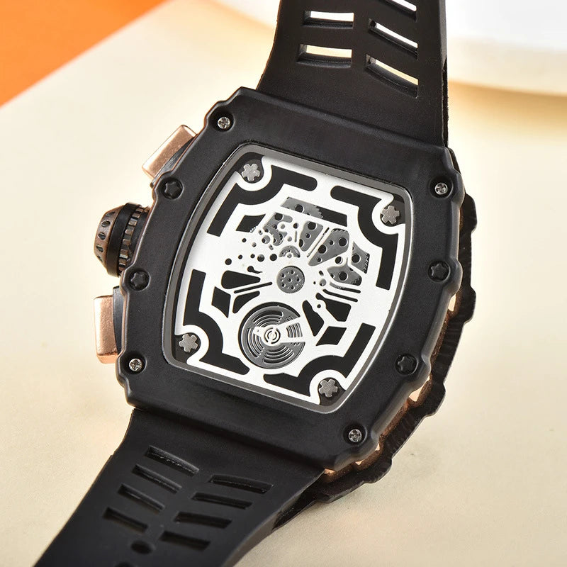 Nouvelle génération de montre de sport creuse, design professionnel, montre moderne, mécanisme sportif, mouvement à quartz, petits trois disques, montre artisanale