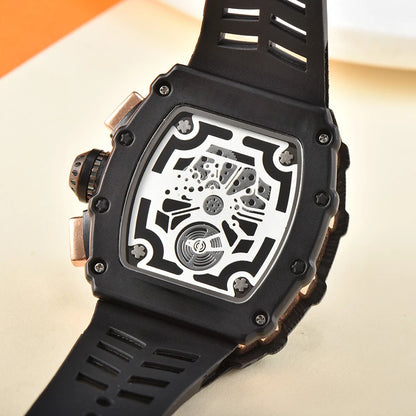 Nouvelle génération de montre de sport creuse, design professionnel, montre moderne, mécanisme sportif, mouvement à quartz, petits trois disques, montre artisanale