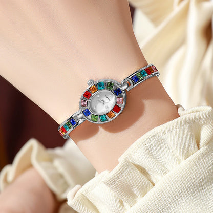 Montres de luxe pour femmes avec strass Montre à quartz pour femmes avec bracelet de mode Reloj Mujer Cadeau horloge pour filles (sans boîte)