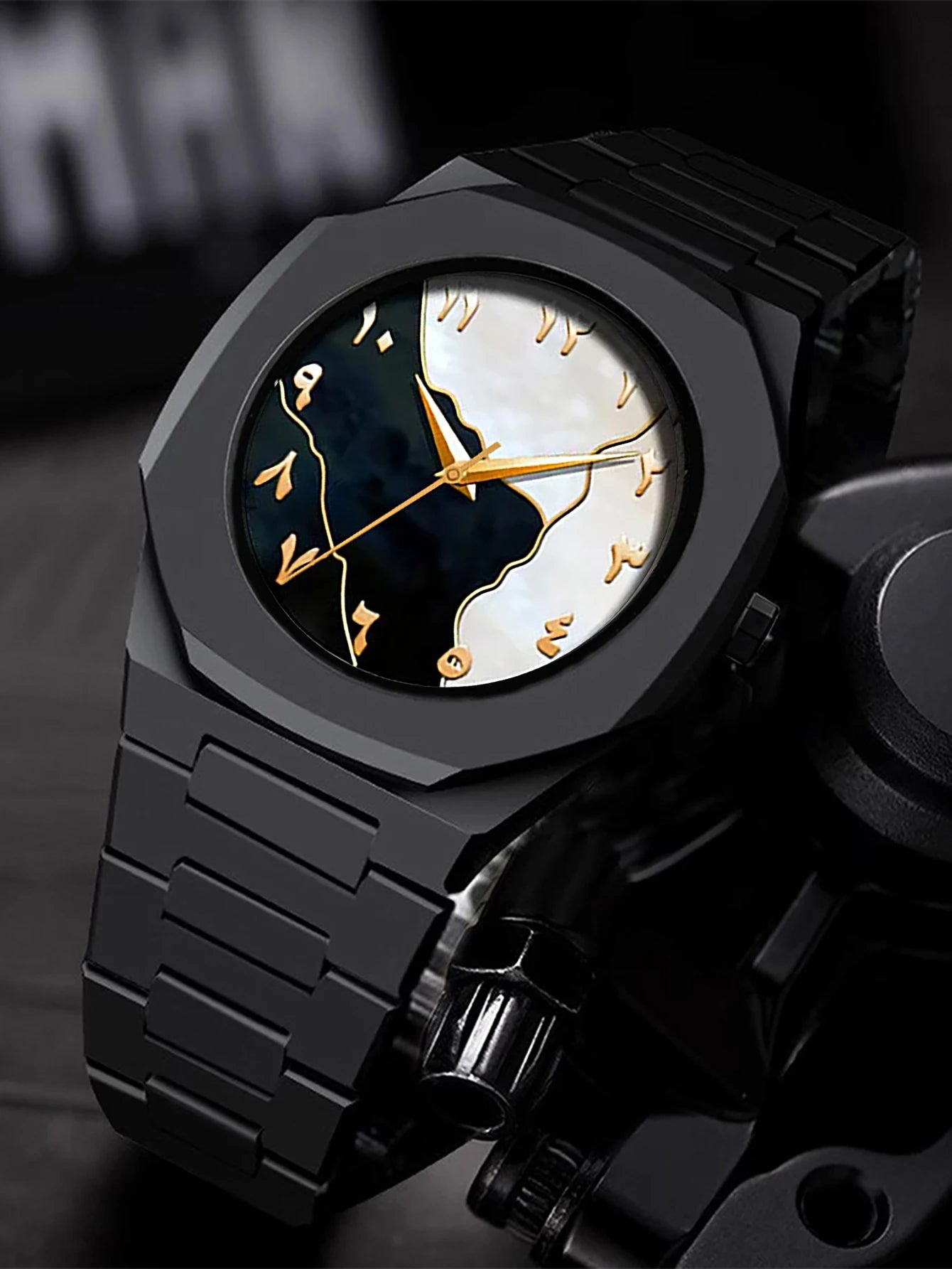 Ensemble Montre à Quartz Homme Bracelet Collier Bague, Bracelet en Plastique, Idéal pour le Quotidien et les Cadeaux de Fête, Boîte Non Incluse