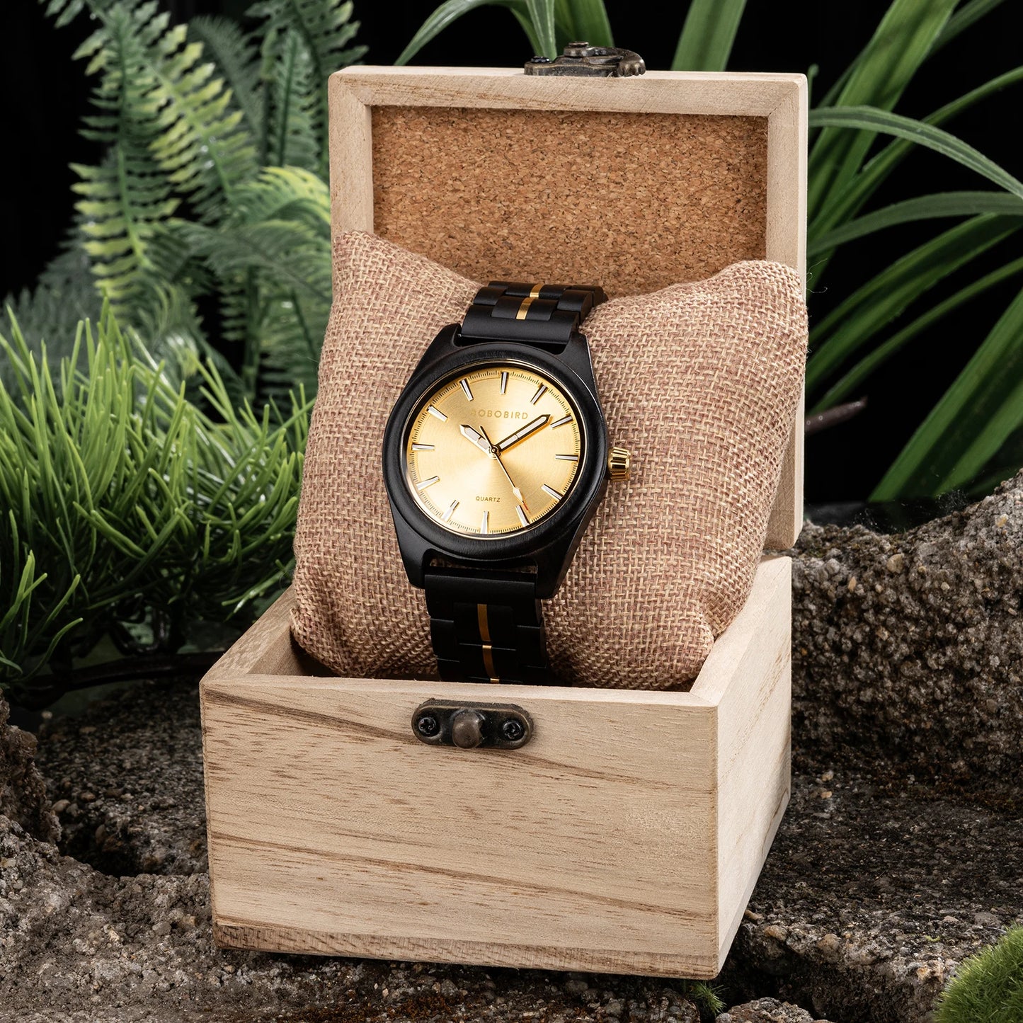 Montre à Quartz de Luxe en Bois BOBO BIRD pour Hommes, Design Original, Montre-Bracelet en Bois Faite à la Main, Écologique, Cadeau Unique pour Hommes 2025 Nouveau