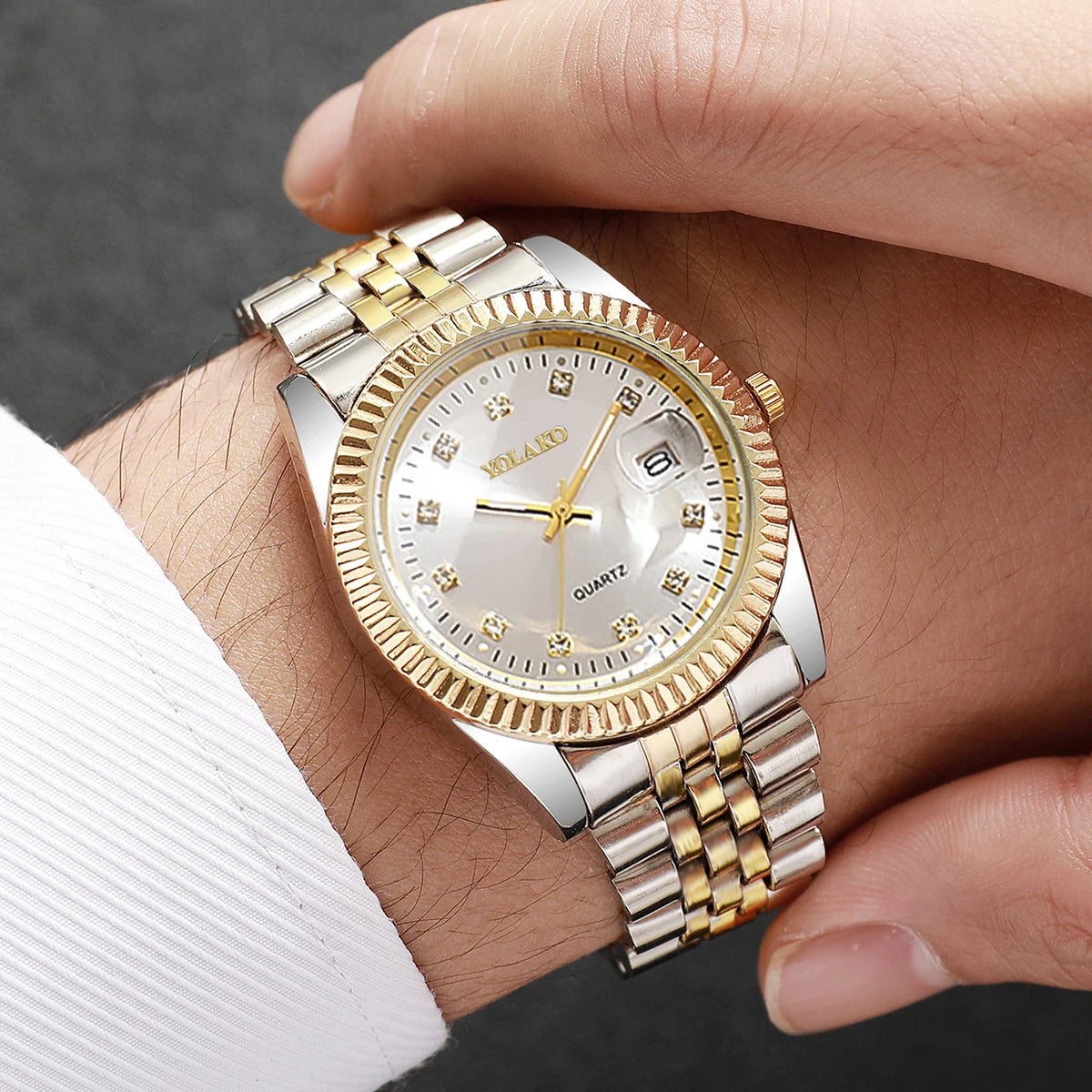 Luxury Rhinestone Men Business Watches Fashion Women Quartz Watch with Calendar Clock Gift（Without Box）