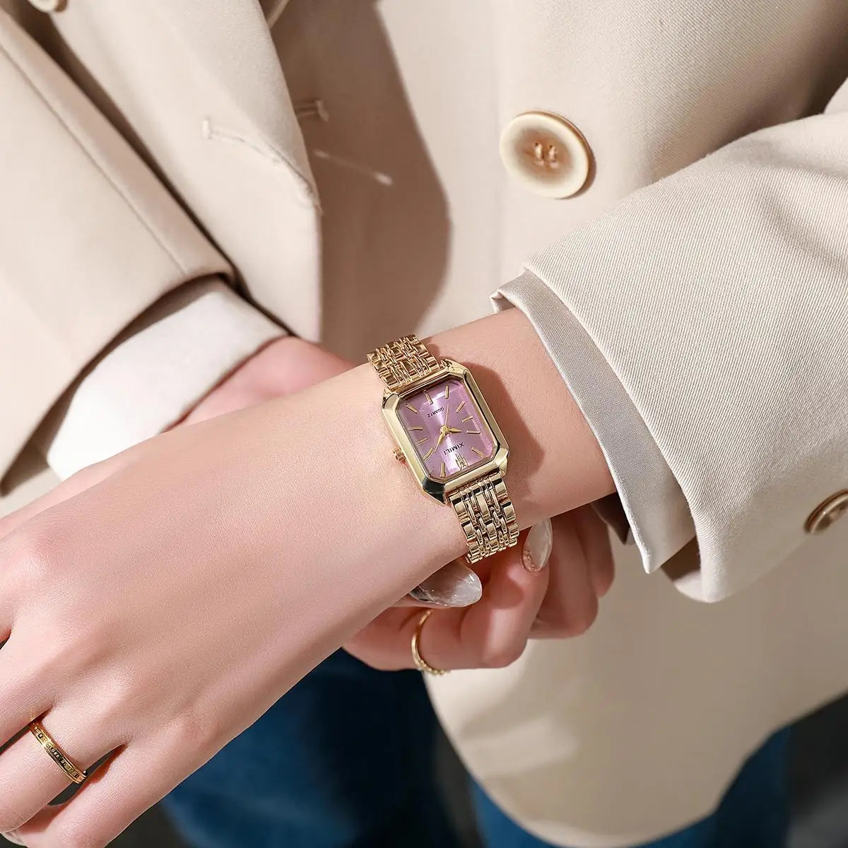Montre à quartz de luxe pour femme, mode, cadran simple, carré, plaqué or de qualité, montre-bracelet d'affaires en acier inoxydable avec boucle déployante