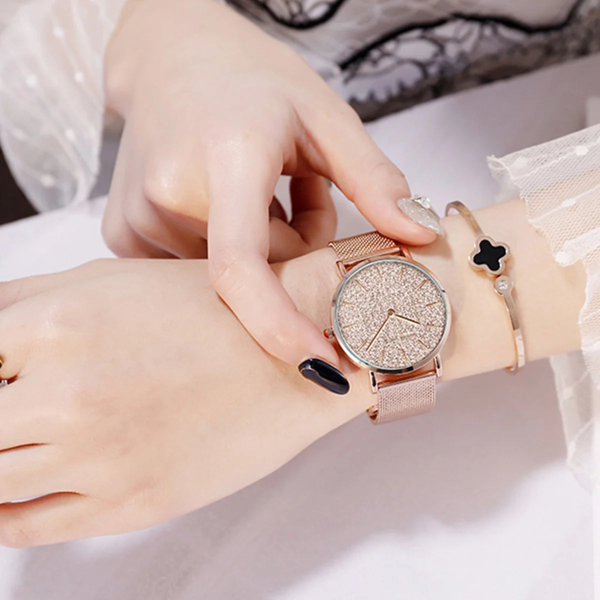 Hannah Martin 36mm Rose Gold Mesh Strap Watch