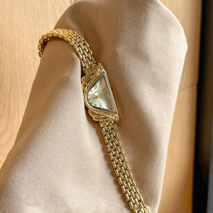 Retro Luxury Women's Watches Fashionable Asymmetrical Design, Premium Bracelet Style, Waterproof Quartz Timepiece, Perfect Gift