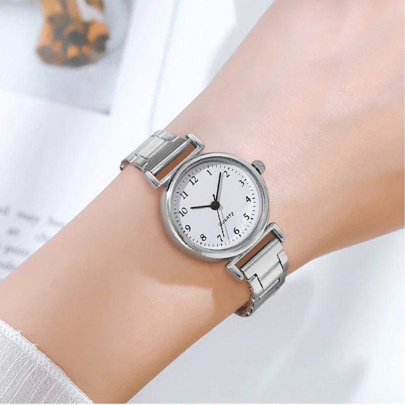 Montre Femme Mode Petit Cadran Arabe Bracelet en Acier Montre à Quartz pour Dames