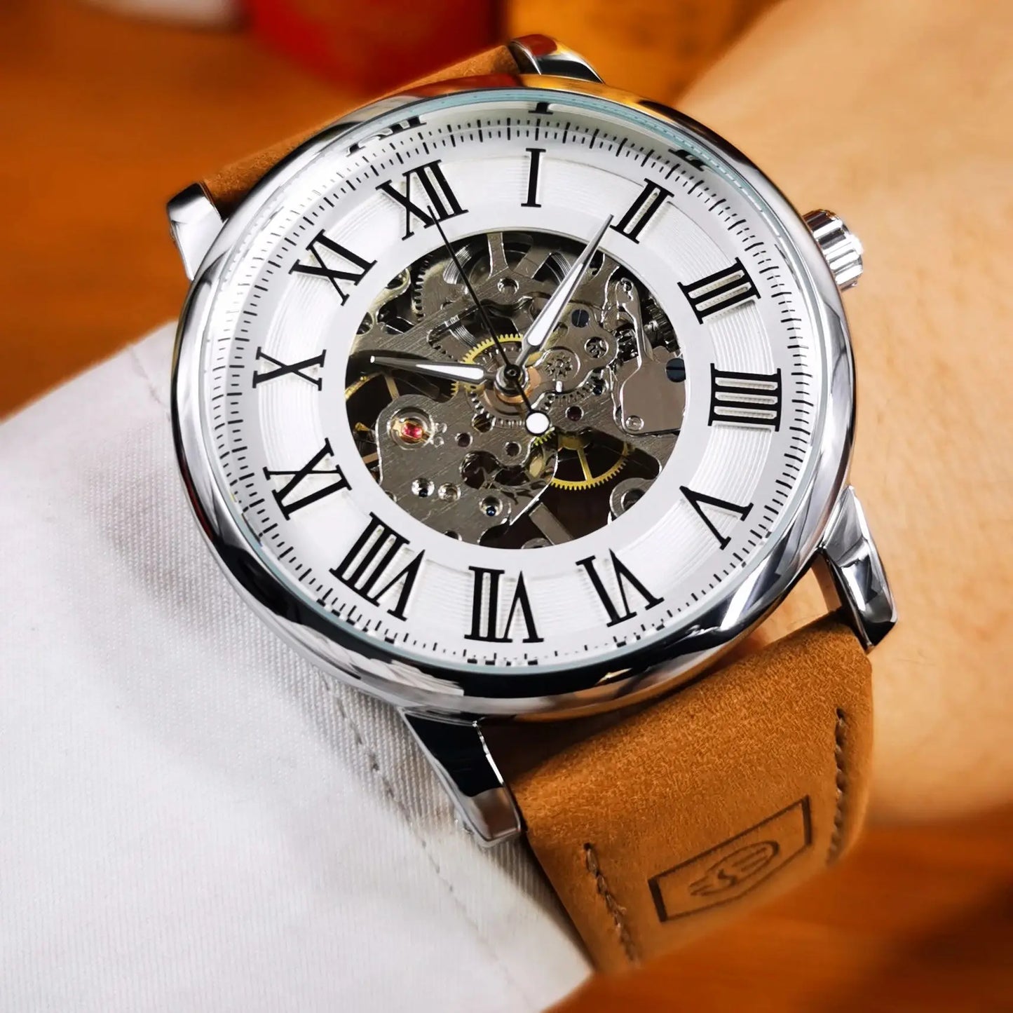 Montre bracelet Forsining Classique Squelette Remontage Manuel Aiguilles Lumineuses Montre Mécanique Homme Bracelet Cuir Marron Montre de Poignet Affaires
