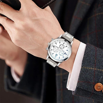 Men's quartz watch with stainless steel bracelet and matching accessory