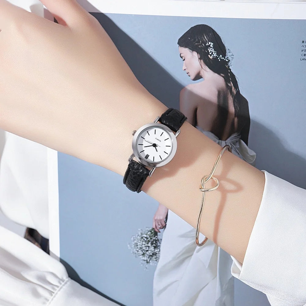 Montre à Quartz Décontractée pour Femmes avec Petit Cadran et Bracelet en Cuir